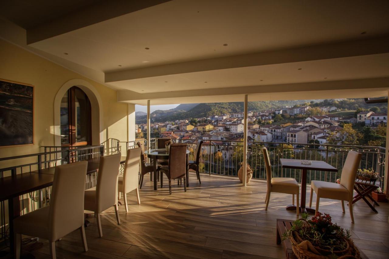 B&B La Voce Del Fiume Dimora Storica Di Charme Brienza Exteriör bild